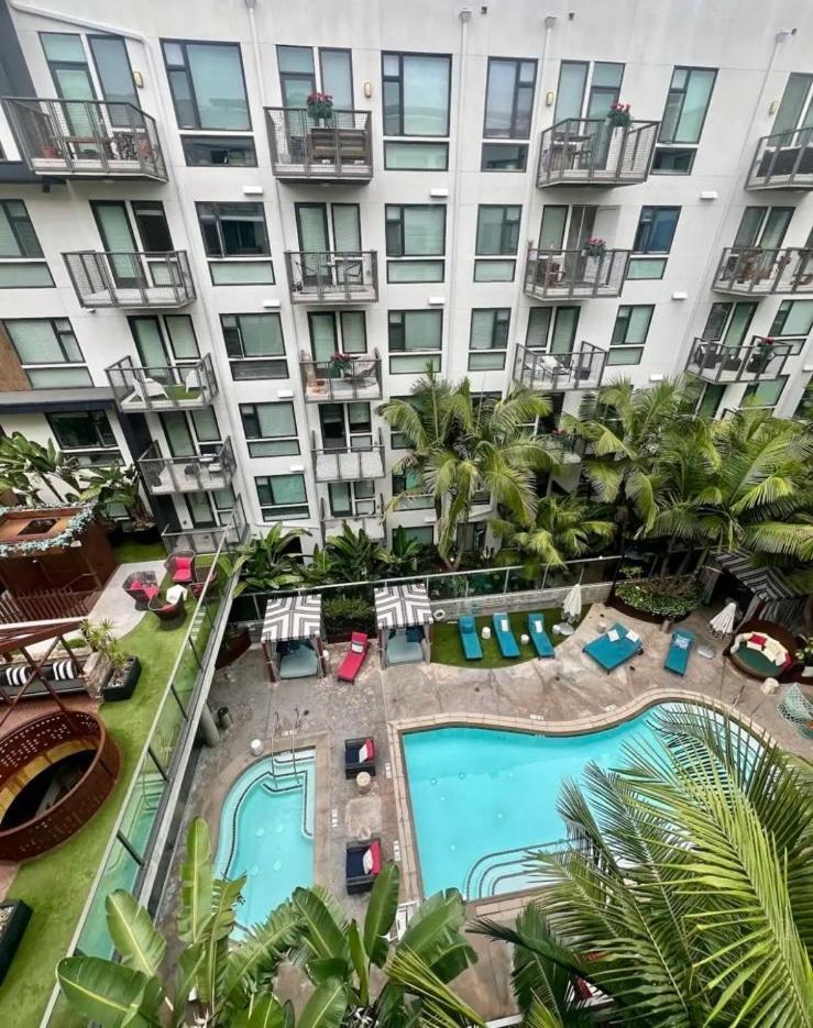 Stylish Downtown Views & Amenities * San Diego