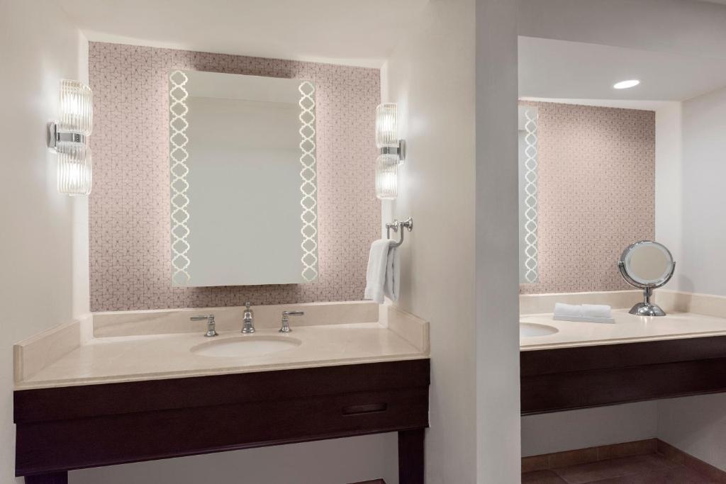 Resort Rancho Bernardo 4*