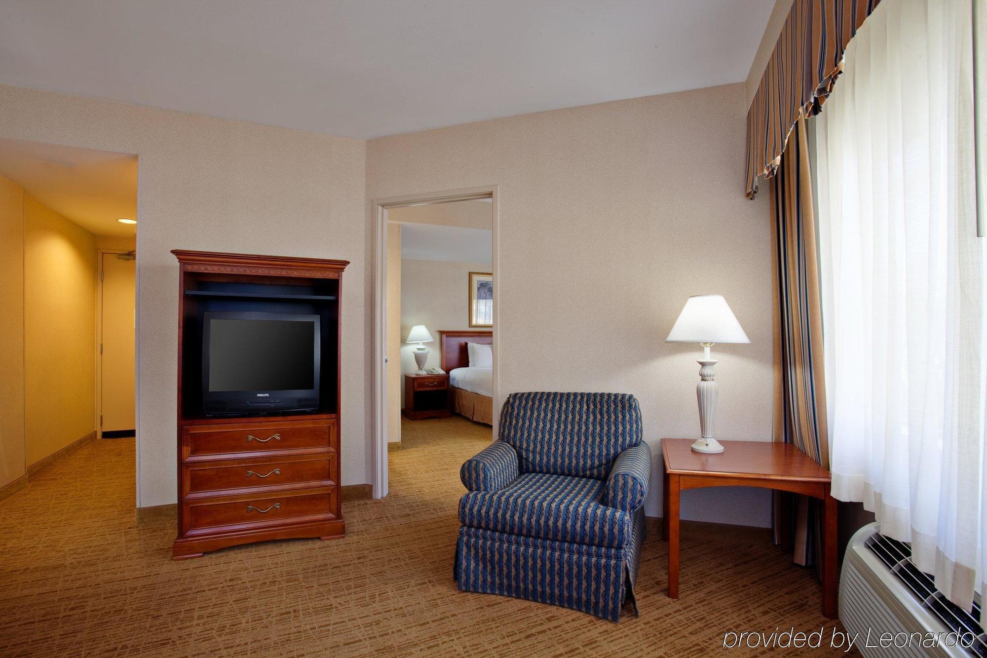 Hilton Garden Mission Valley/stadium