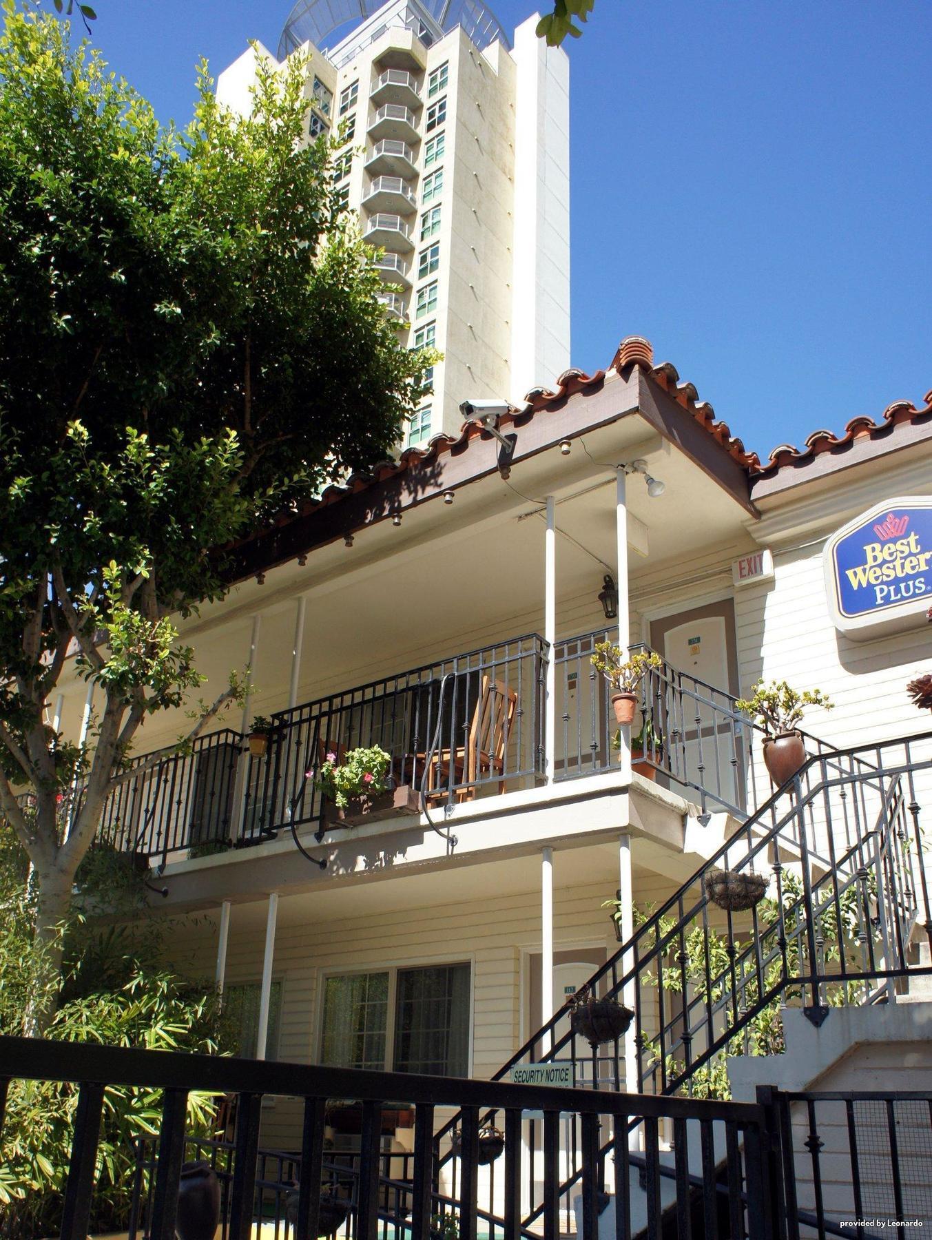 Western Downtown Hotel 3*