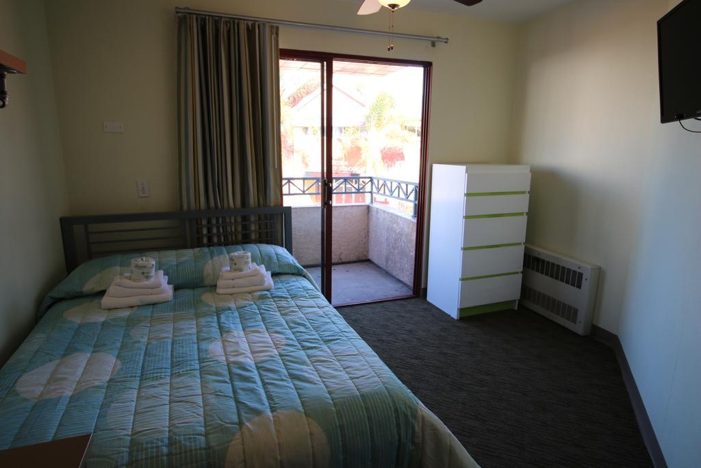 Vantaggio Suites San Diego