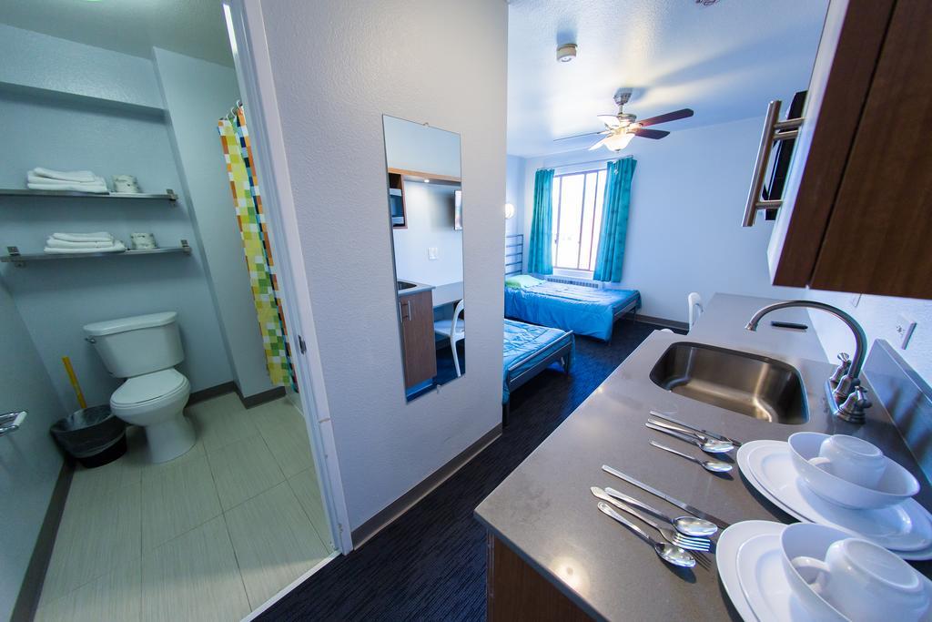 Vantaggio Suites