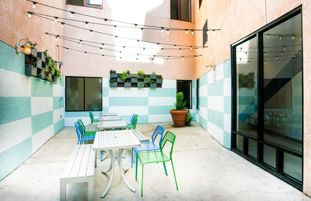 Aparthotel Vantaggio Suites 2*