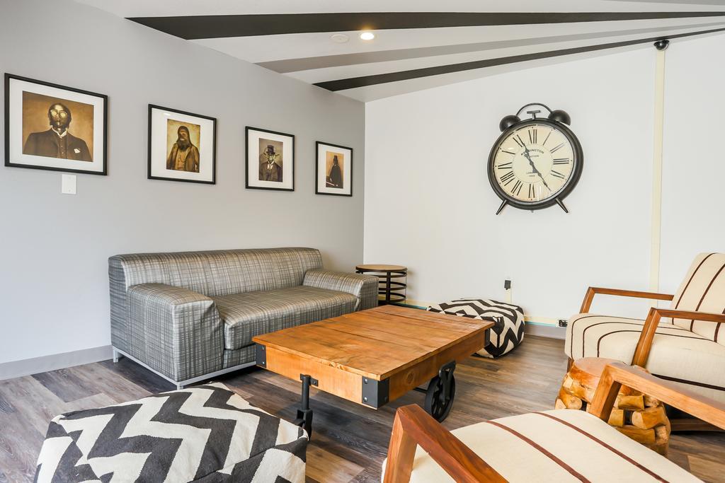 Aparthotel Vantaggio Suites 2*