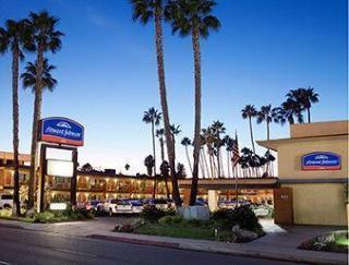 Howard Johnson By Wyndham Sea World Hotel