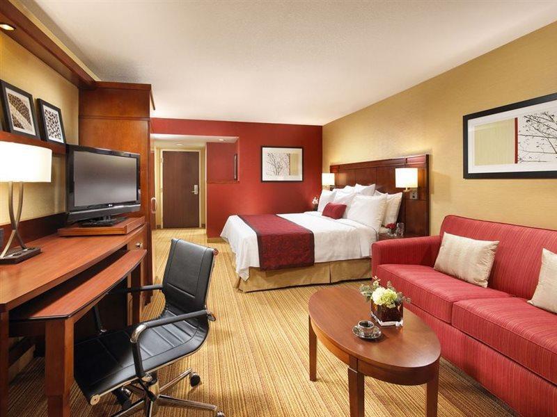 Courtyard By Marriott Mission Valley/hotel Circle San Diego