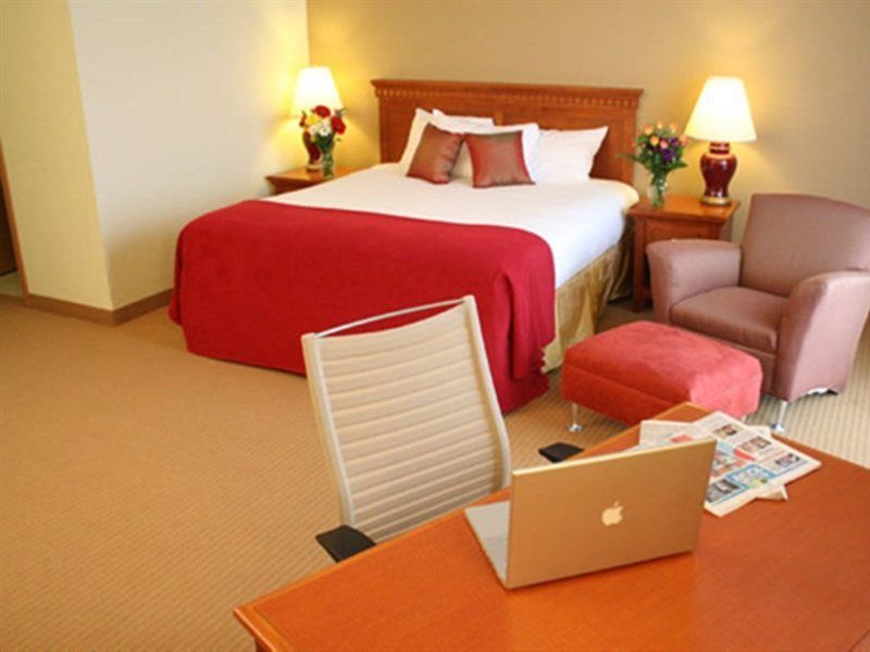Western Bayside Hotel 3*