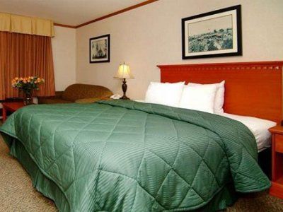 Express Airport-old Town By Ihg Hotel 2*
