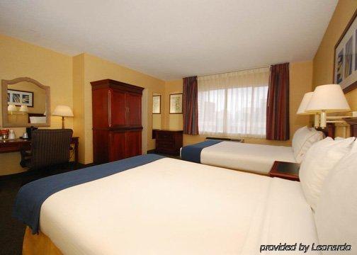 Motel Baymont By Wyndham Downtown 2*