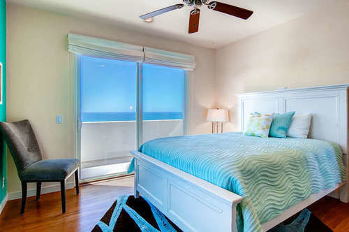 House By The Ocean