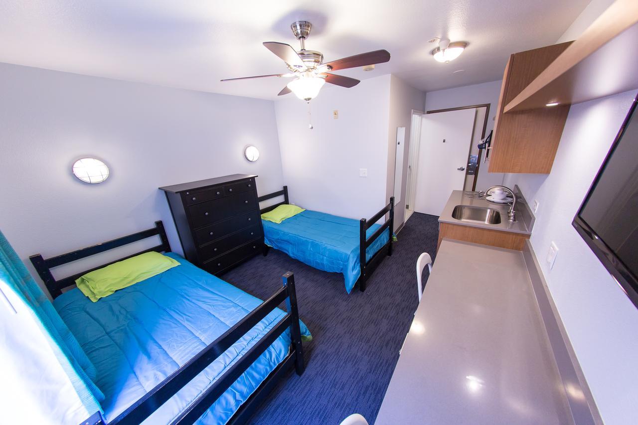 Vantaggio Suites 2*