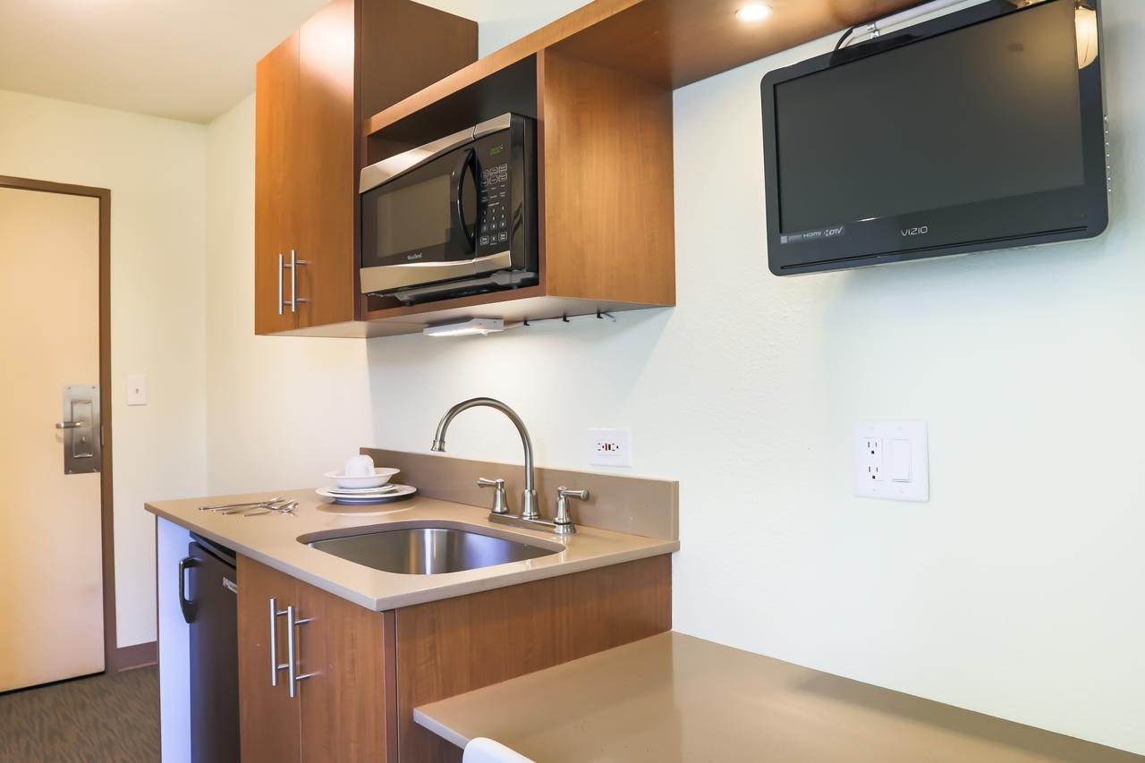 Vantaggio Suites San Diego