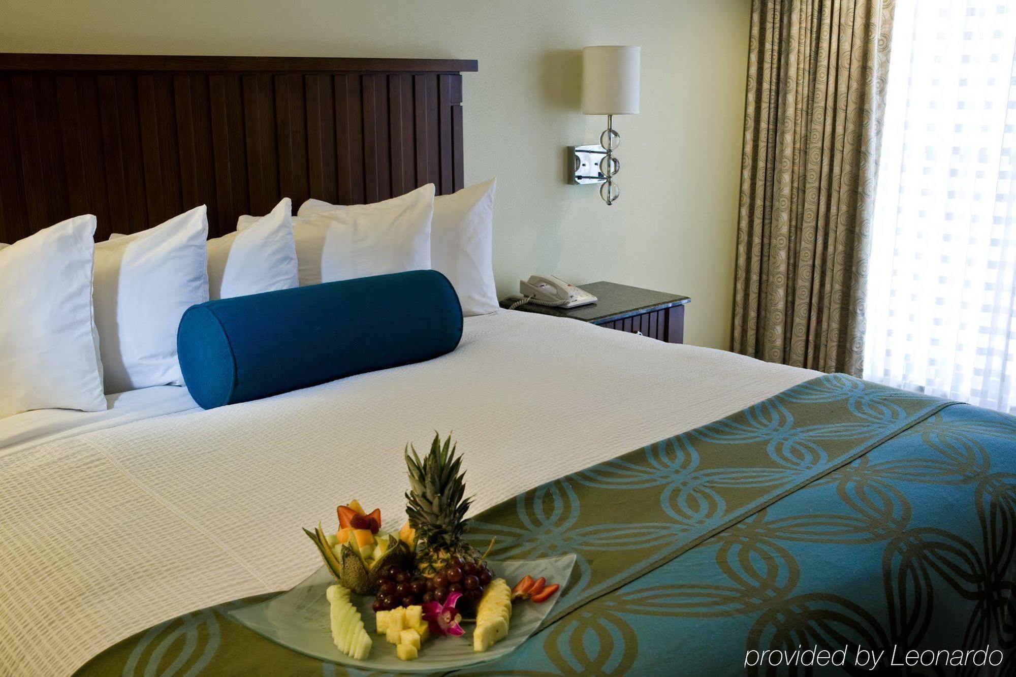 Embassy By Hilton La Jolla 4*
