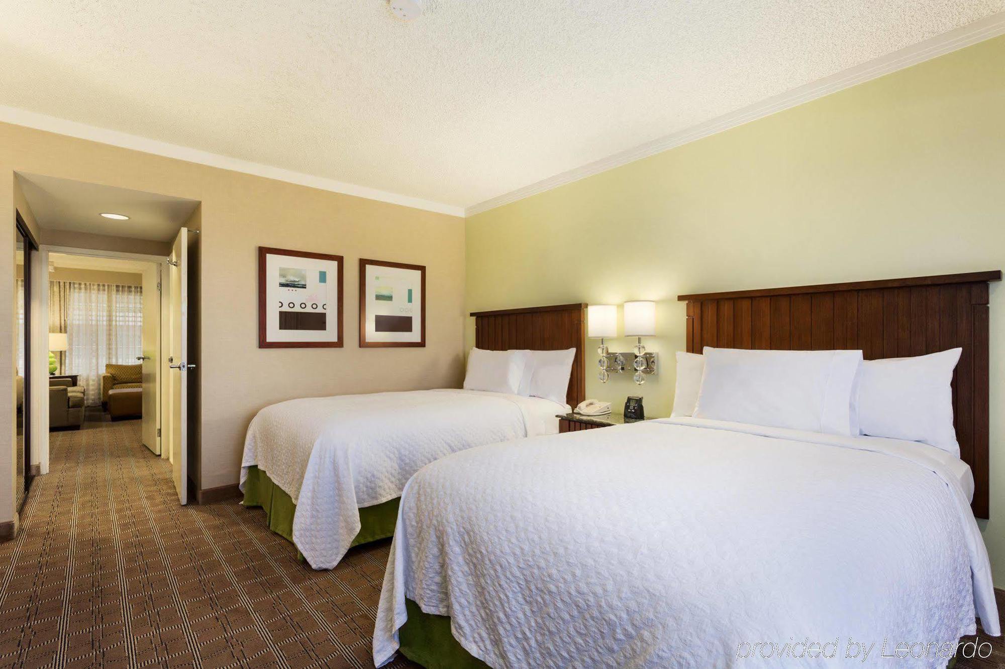 Embassy By Hilton La Jolla Hotel 4*
