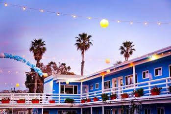 The At Sunset Cliffs Hotel San Diego