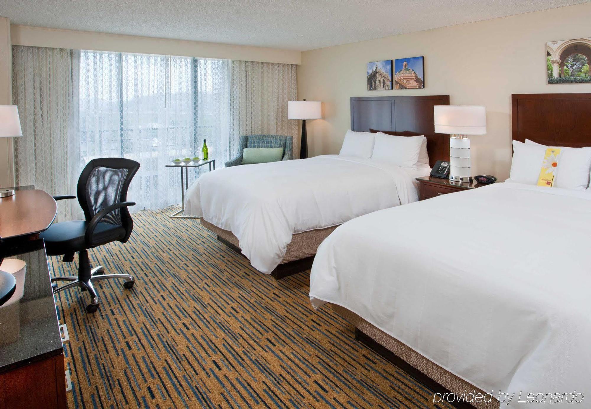 Marriott Mission Valley Hotel 3*