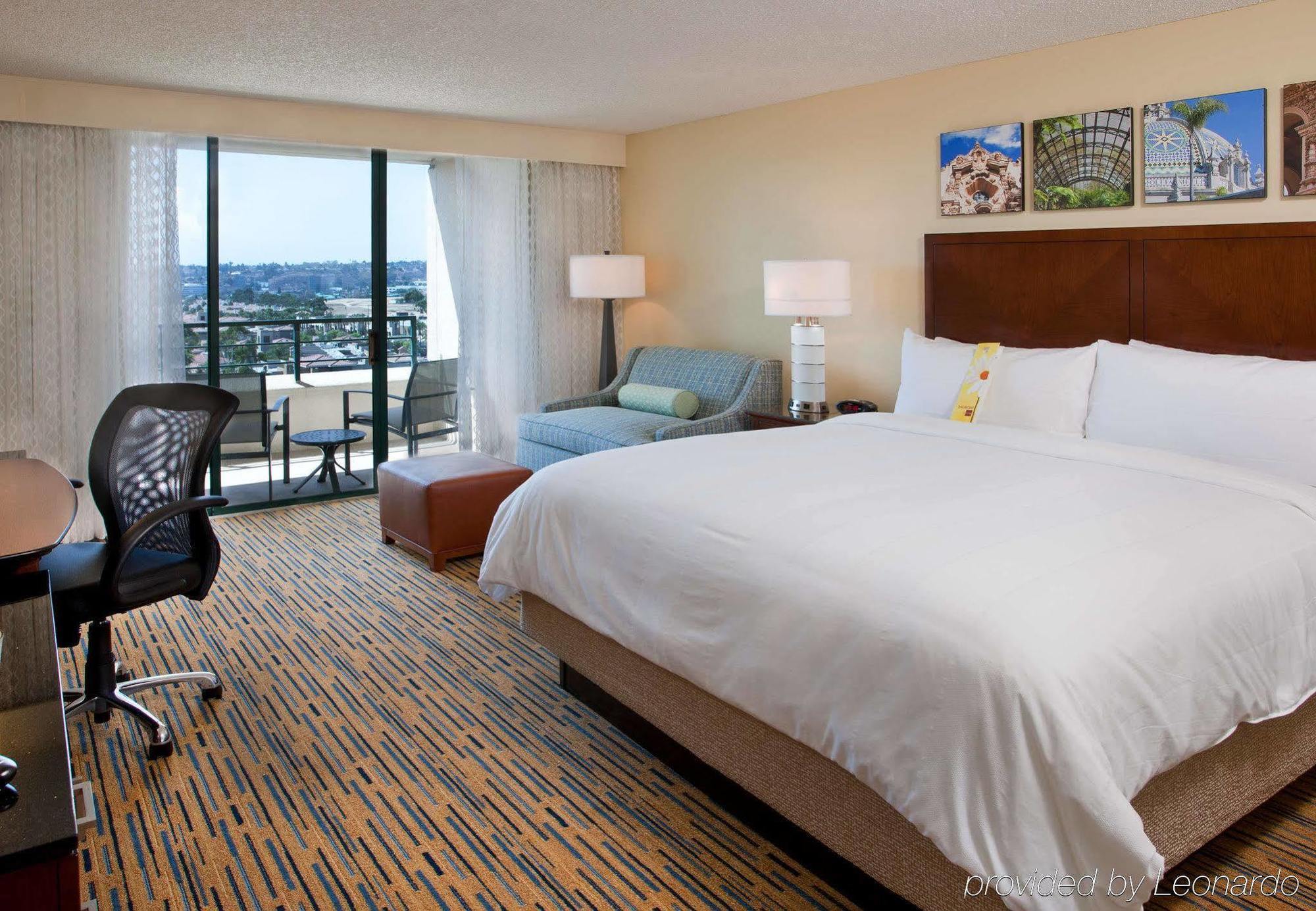 Marriott Mission Valley 3*