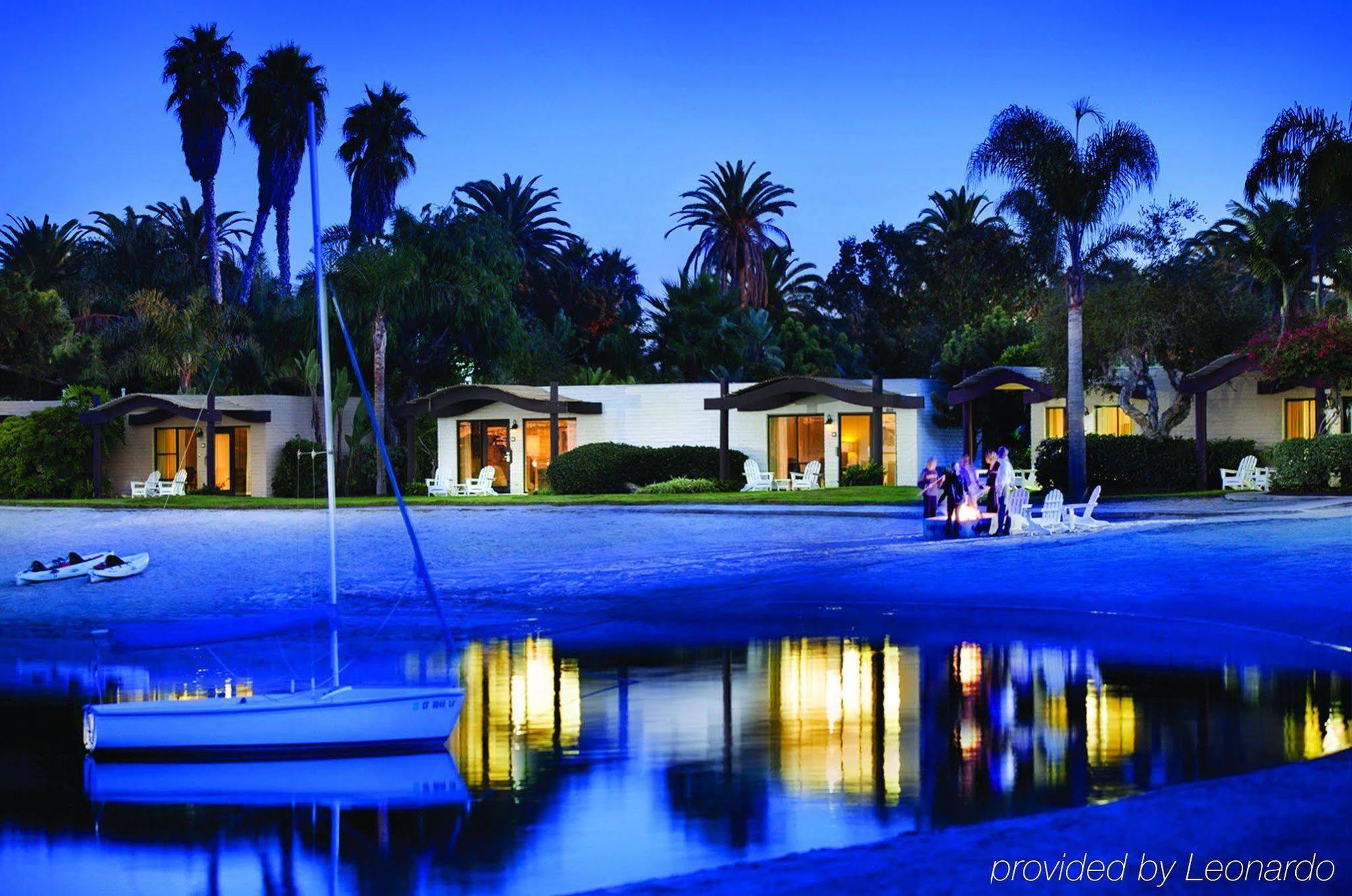 Resort Paradise Point & 4*
