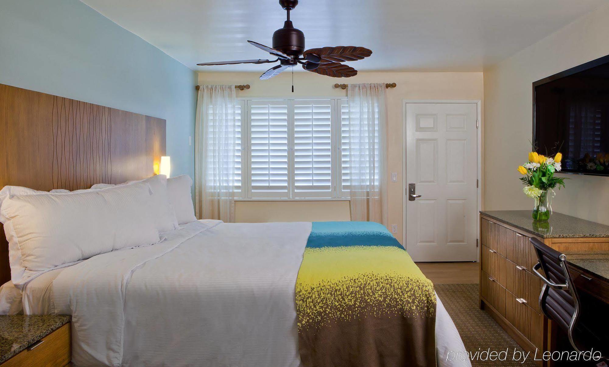 Motel Pb Surf Beachside