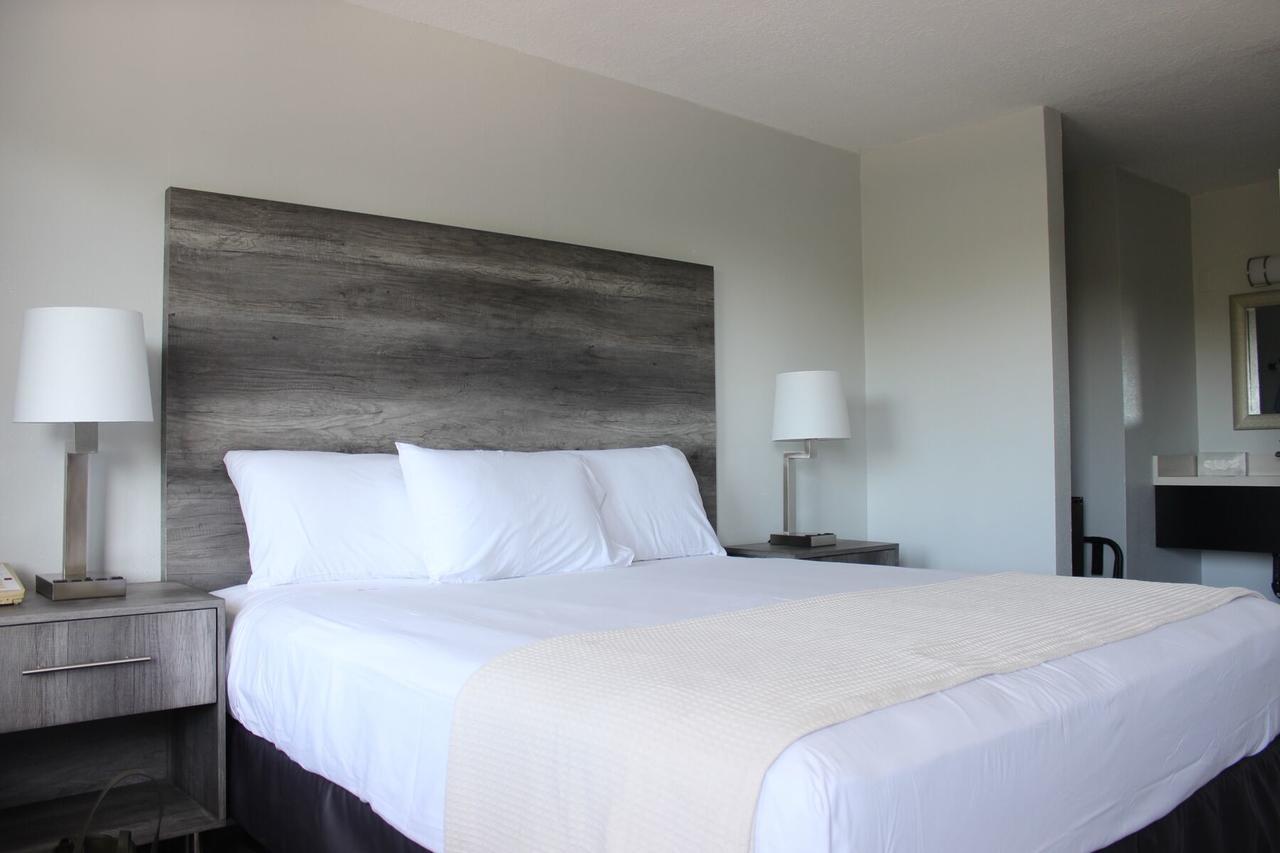 Riverleaf Inn Mission Valley 2*