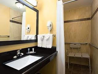 Hotel Howard Johnson - Sdsu - State 2*