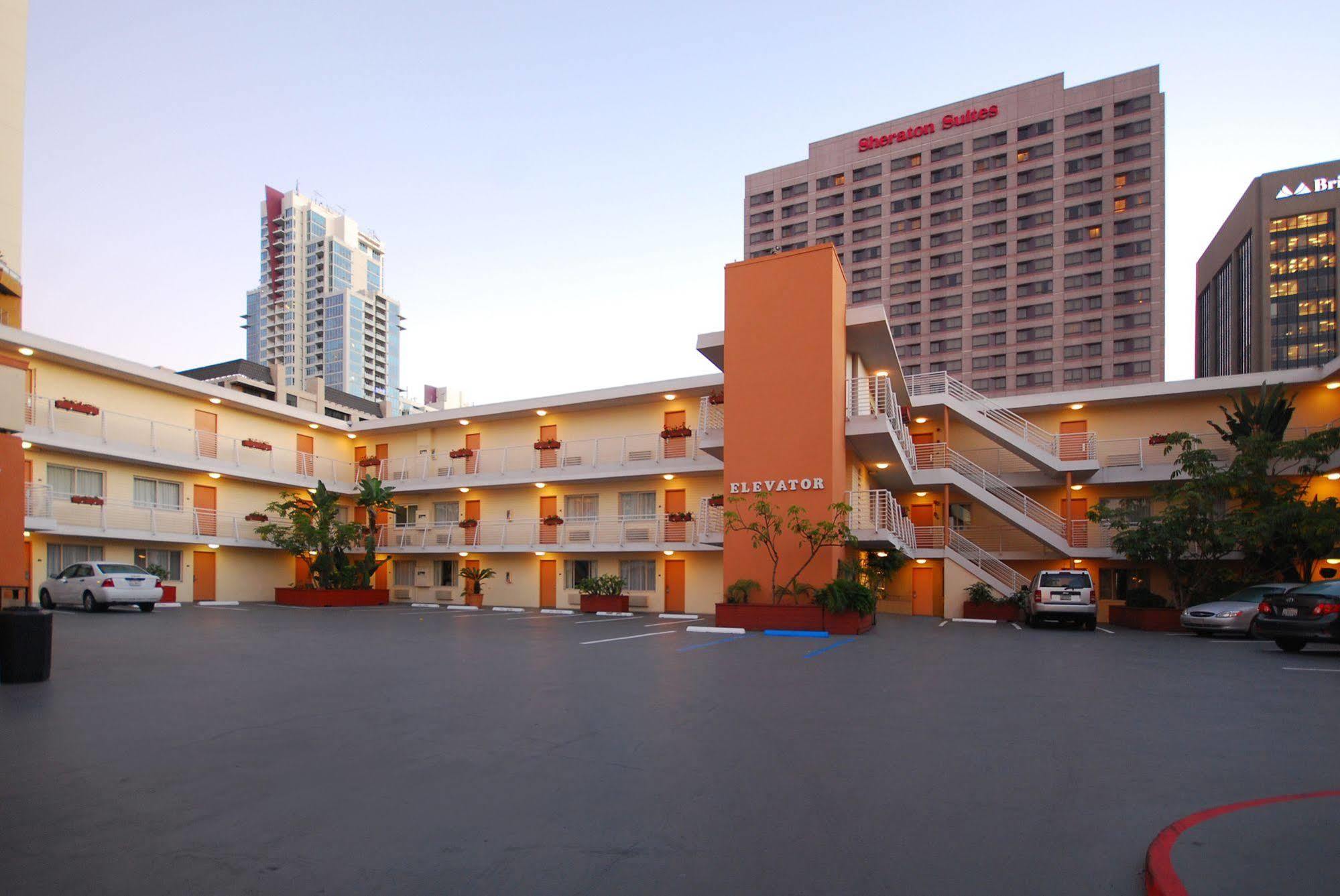 Baymont By Wyndham Downtown Motel San Diego