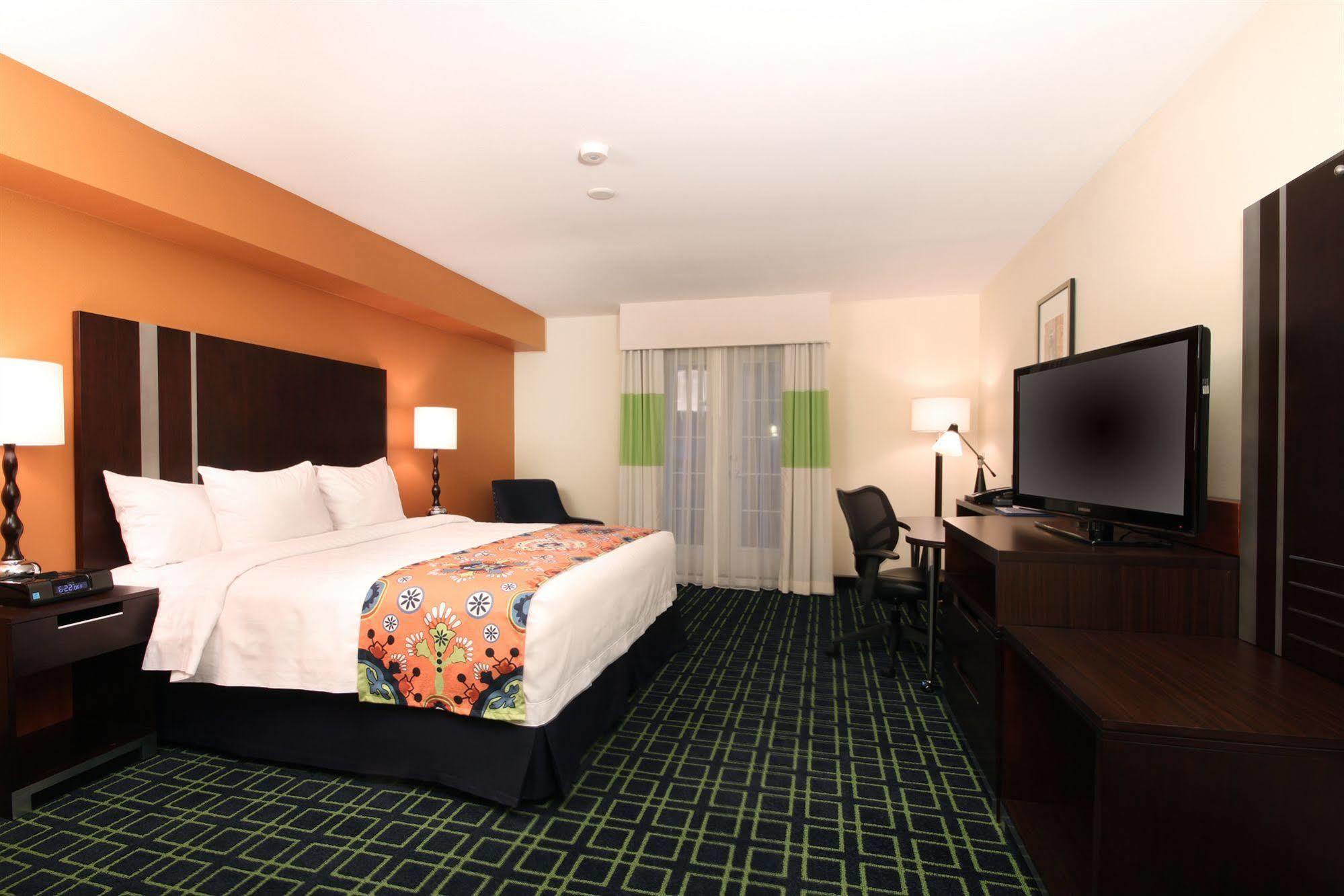 Fairfield & Old Town Hotel