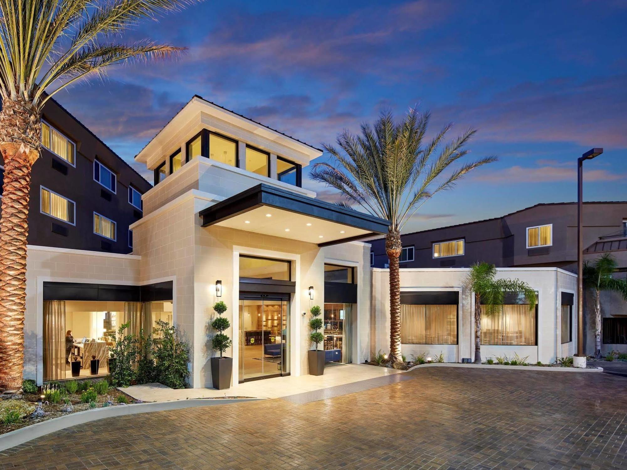 Hilton Garden Mission Valley/stadium 3*
