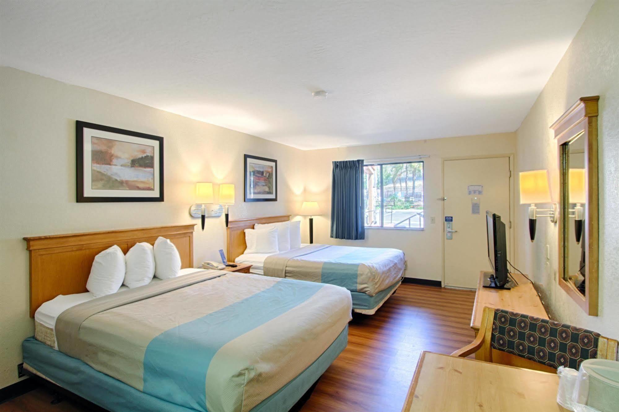 6 - Mission Valley Motel San Diego