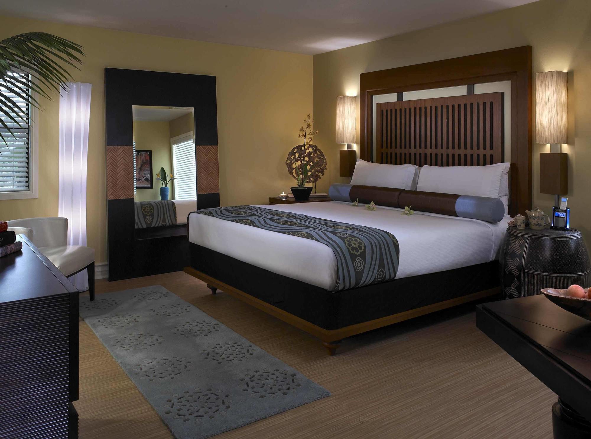 Paradise Point & Resort