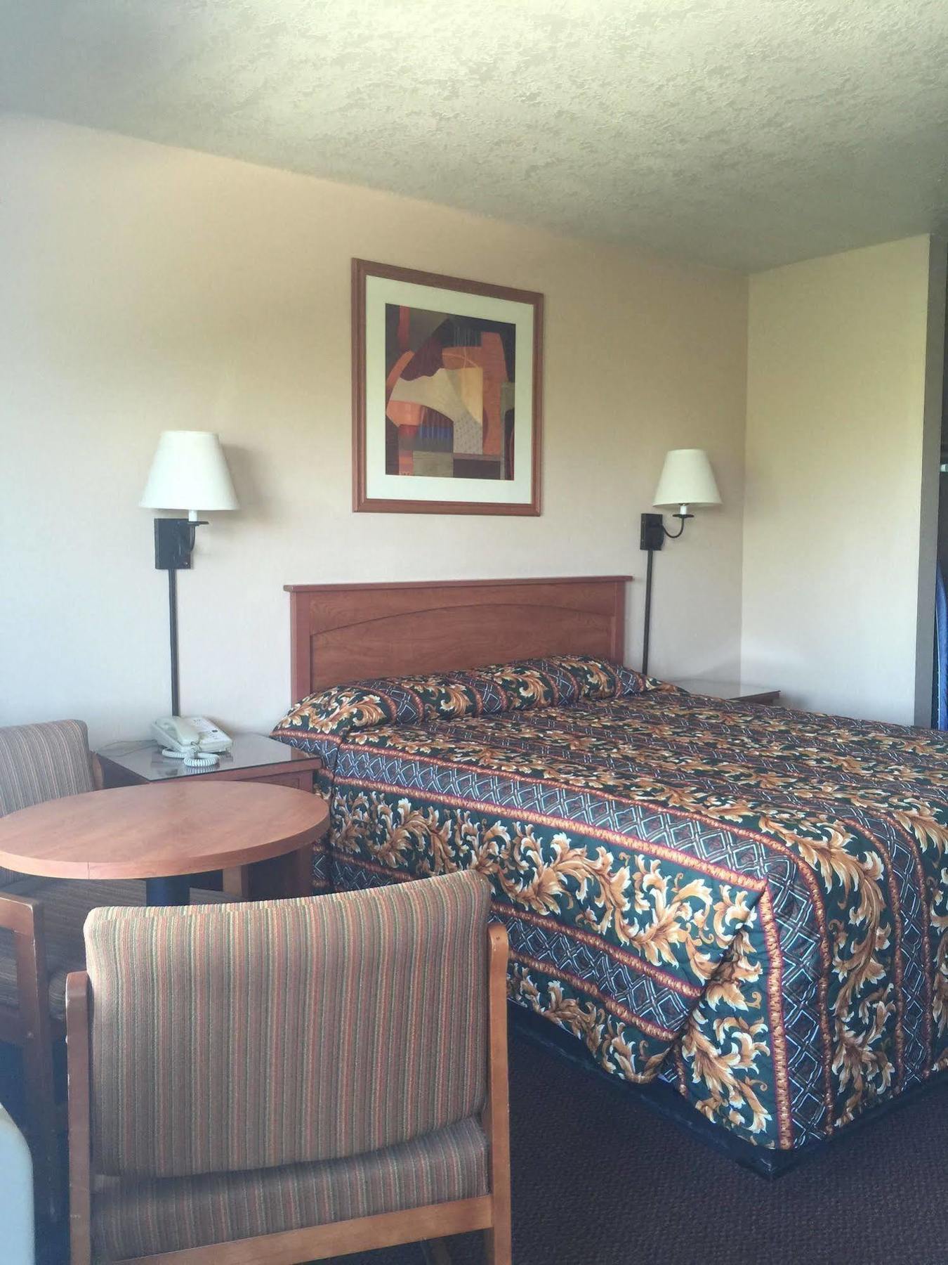 Riverleaf Inn Mission Valley 2*