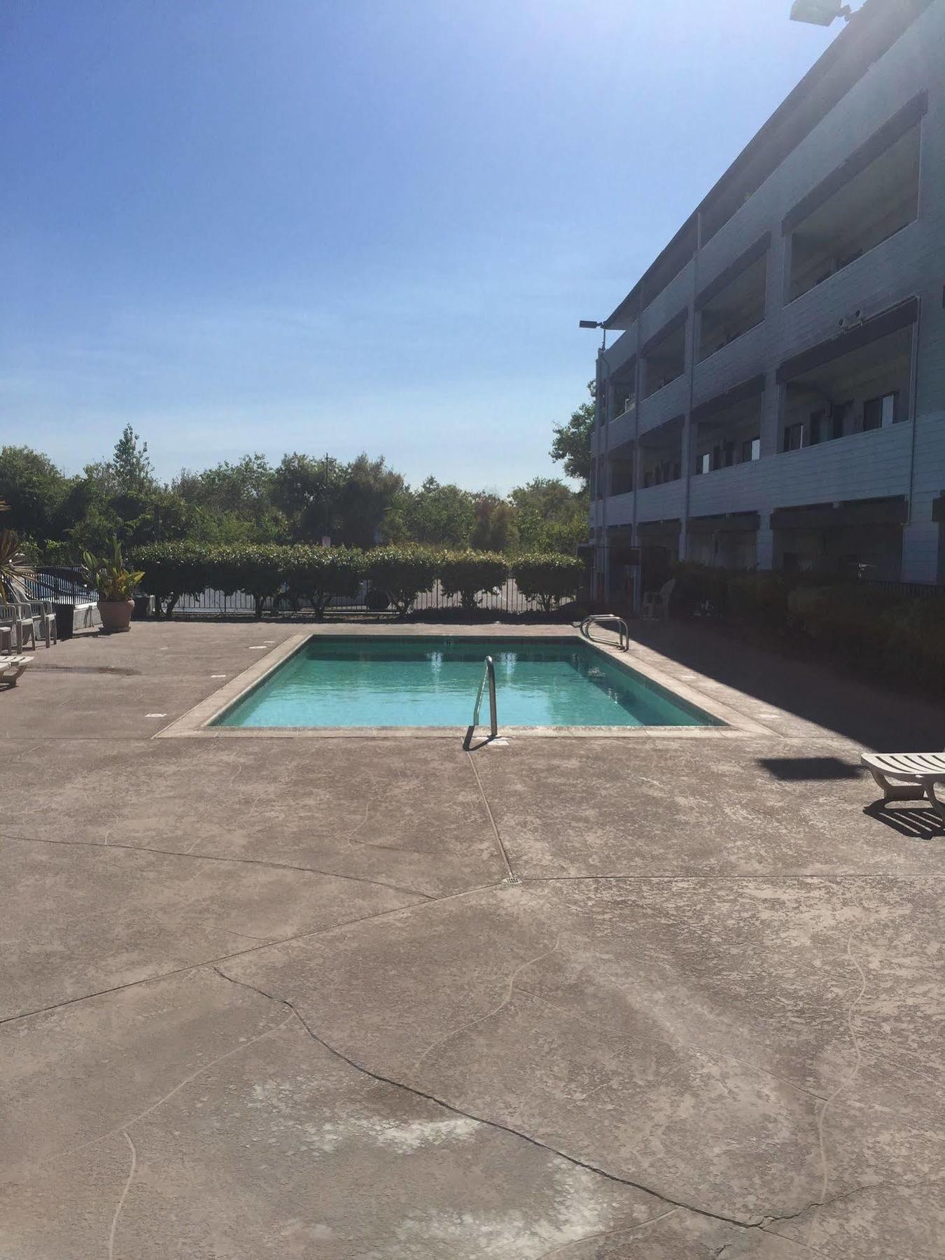Riverleaf Inn Mission Valley 2*