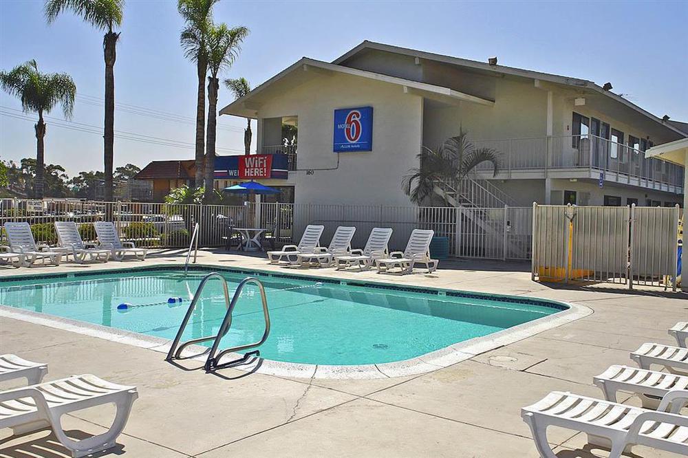 6-san Ysidro, Ca - - Border