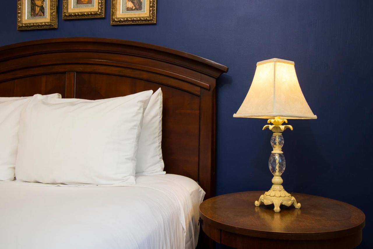 Hotel Found 3*