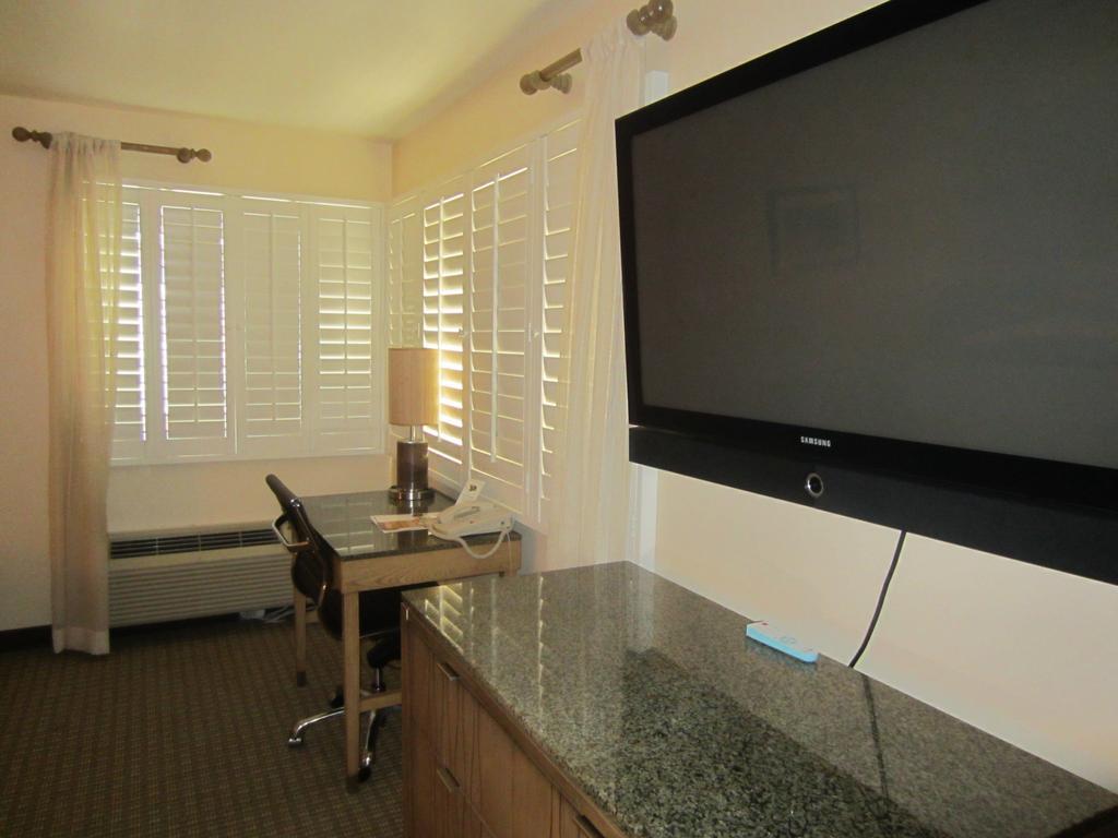 Motel Pb Surf Beachside 2*