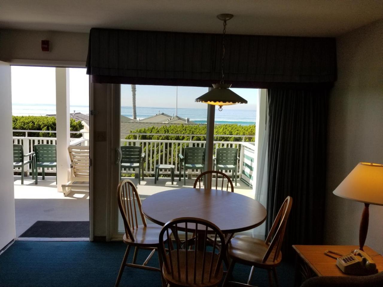 Hotel The 3*