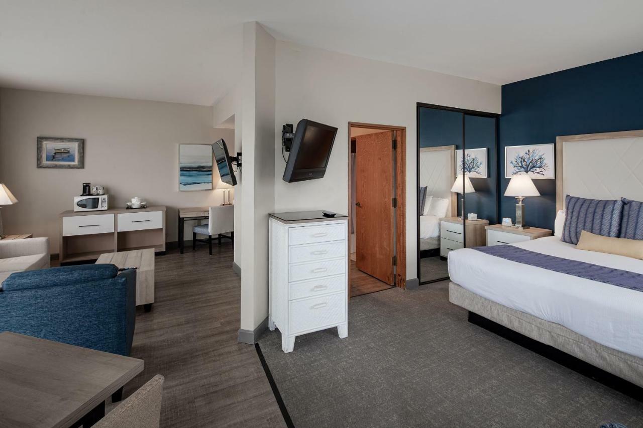 Bay Club And Marina Hotel 3*