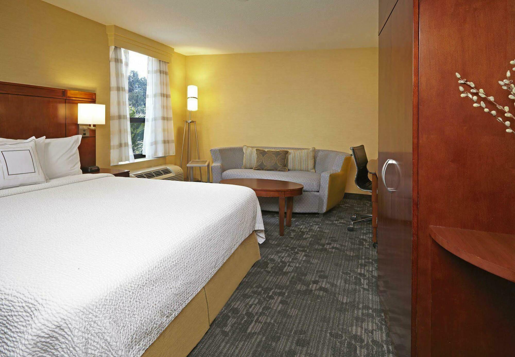 Courtyard By Marriott Mission Valley/hotel Circle 3* San Diego
