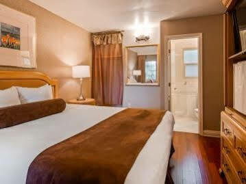 Hotel Western Downtown 3*