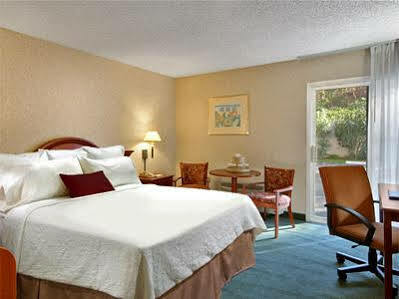 Hampton Mission Valley Hotel