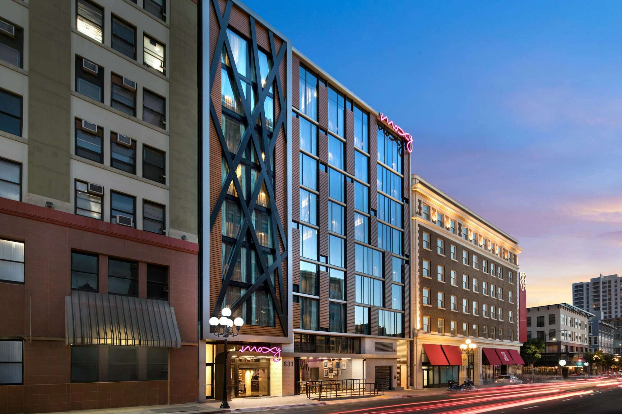 Moxy Gaslamp Quarter
