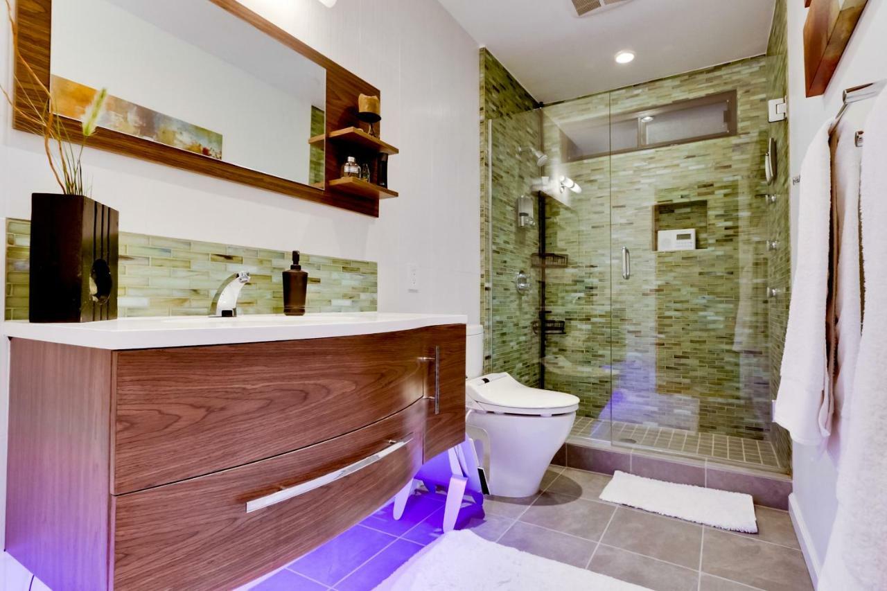 Incredible Hilltop Luxury Bay View Retreat Holiday home San Diego