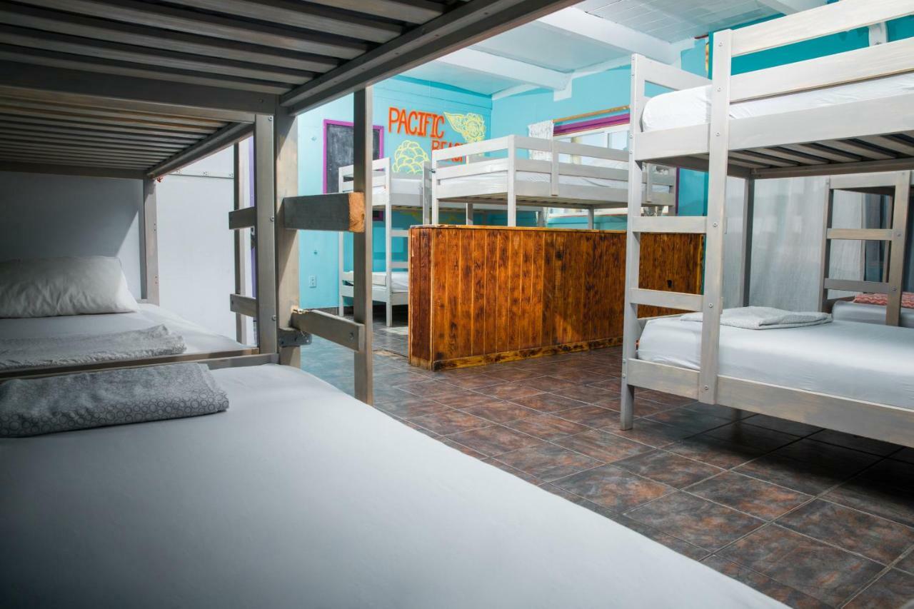 Hostel Ith Surf (adults Only)