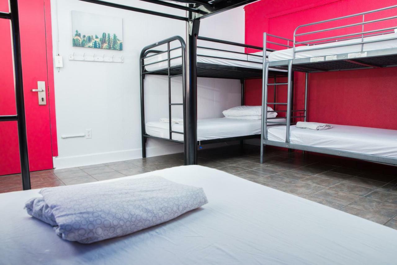 Ith Surf (adults Only) Hostel *
