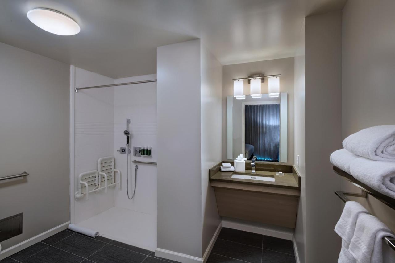 Hotel Towneplace By Marriott Airport/liberty Station 3*