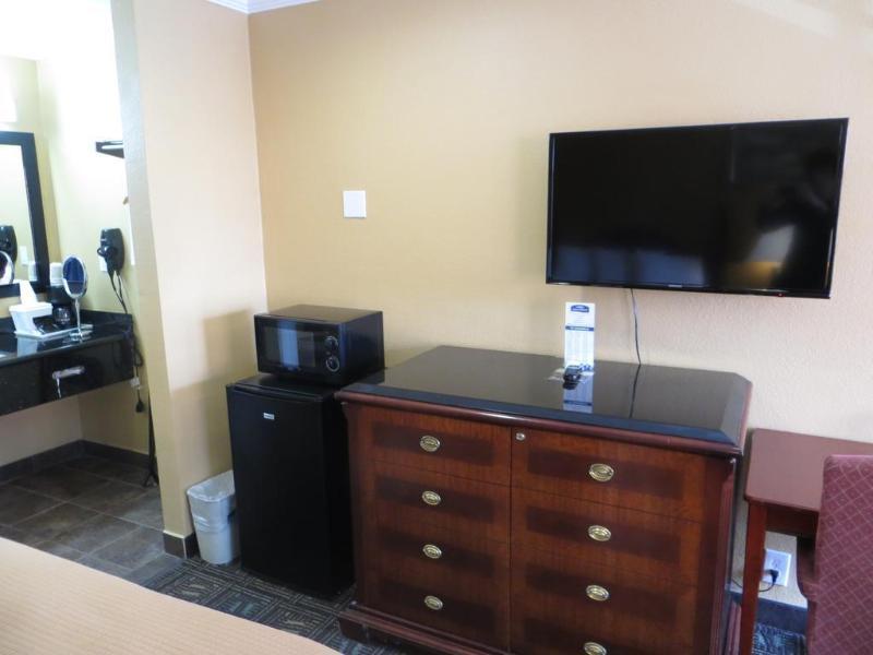 Hotel Howard Johnson - Sdsu - State 2*
